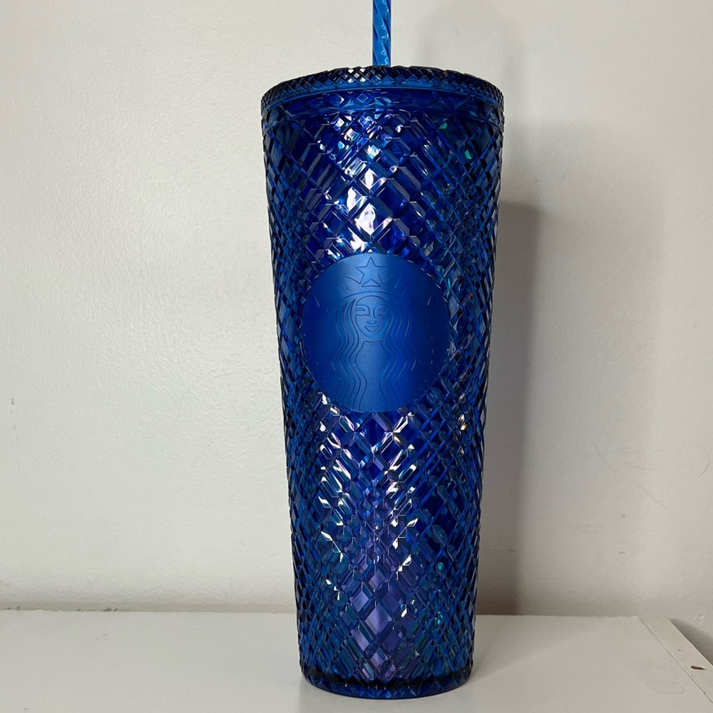 Brand New Starbucks Holiday 2022 Blue Jewel 24 oz Tumbler